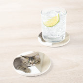 En Grès Kitty dans un dessous de verre de boîte (Côté)