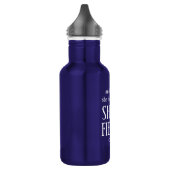 En hoewel ze maar klein is, is ze hevig waterfles  (Links)