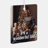 En Métal C'est un merveilleux ornement de vacances photo de (Avant droite)