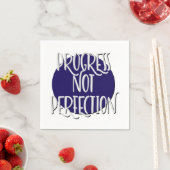 En Papier Slogan Serviette Progrès Pas Perfection (En situation)