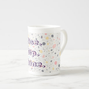 En Porcelaine Tasse Confettis Abstraits – Motif Moderne à Haute