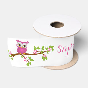 En Satin Fille mignonne de hibou sur un ruban de nom de