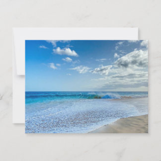 En solig strand från fjärran briefkaart