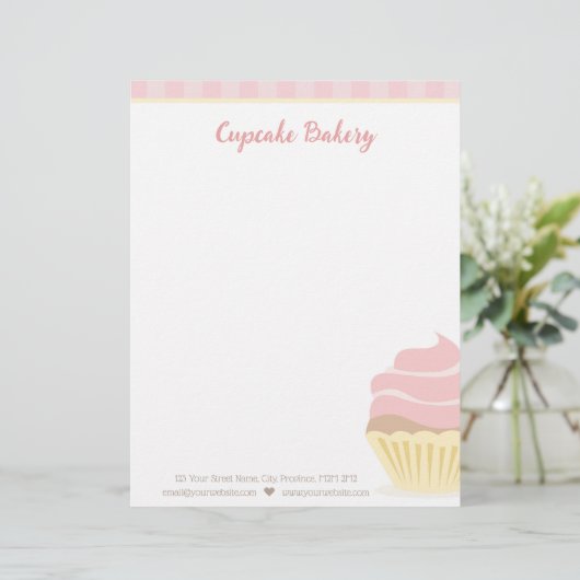 En-tête De Lettre Cupcake rose avec en-tête rayures (Debout devant)