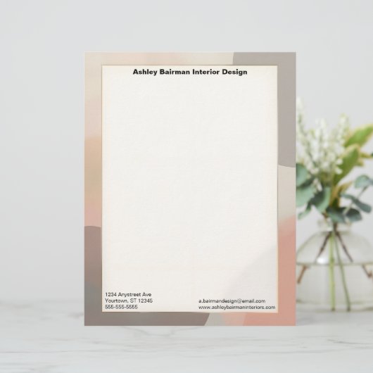 En-tête De Lettre Harmonious Earth Tones Interior Design (Debout devant)