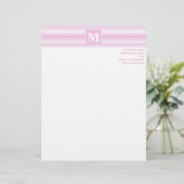 En-tête De Lettre Personnalisée Monogrammes à rayures roses pour bébé (Debout devant)
