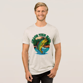 En Tri-matière Chase the Bass Vintage Fishing T-Shirt