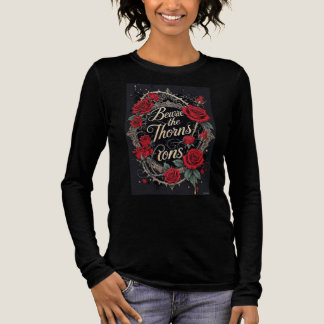 En Tri-matière conception de T-shirt - roses entrelacées d'épines