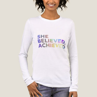 En Tri-matière t-shirt blanc à manches longues