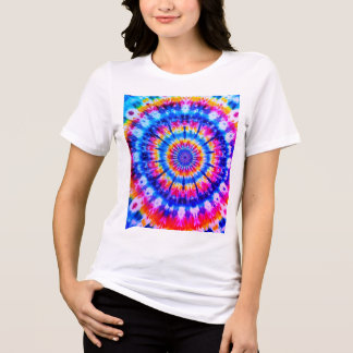 En Tri-matière Tie Die Design on a White Short Sleeve T-Shirt