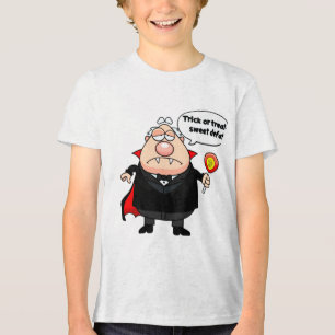 En Tri-matière Un dessin habillé d'un T-shirt costume de vampire