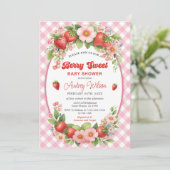 en vichy Berry Sweet Baby shower Invitation (Debout devant)