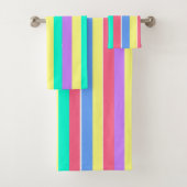 Energizing Spring Pastel Stripes Bad Handdoek (Insitu)