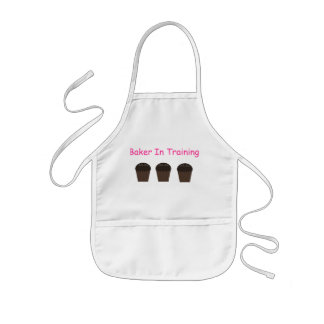 Enfant Baker dans la formation badine le tablier