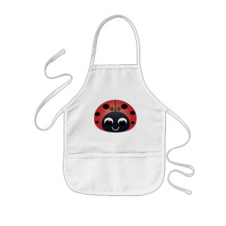 Enfant La coccinelle douce badine le tablier