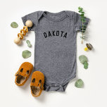 Enfants Nom personnalisé Tee<br><div class="desc">Ces t-shirts personnalisés pour enfants présentent le nom de votre enfant ou tout autre texte personnalisé dans une police voûtée moderne et élégante, ajoutant une touche ludique et unique à leur garde-robe. Fabriqués en tissu doux et de haute qualité, ces tee - shirts personnalisés sont parfaits pour l'usure quotidienne, les...</div>
