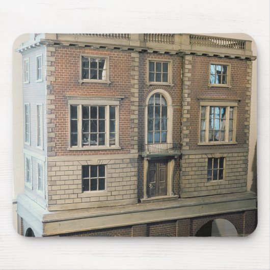 Engels balustraded doll's house with balcony muismat (Voorkant)