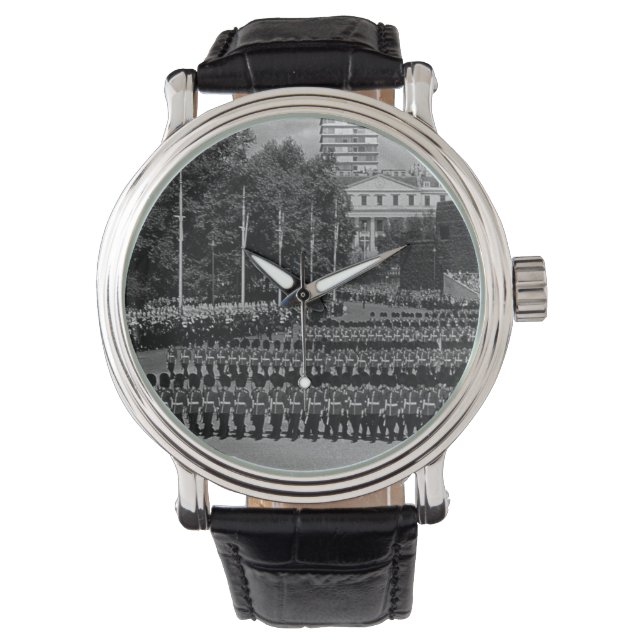  Engelse bewakers marcheren traag Horloge (Voorkant)