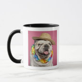 Engelse Bulldog (18 maanden oud) met stro Mok (Links)