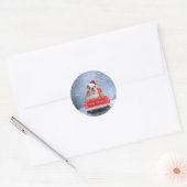 Engelse Bulldog in Snow, die met Kerstmis rondloop Ronde Sticker (Envelop)
