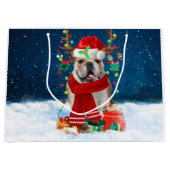 Engelse Bulldog in Snow met kerstcadeaus Groot Cadeauzakje (Voorkant)