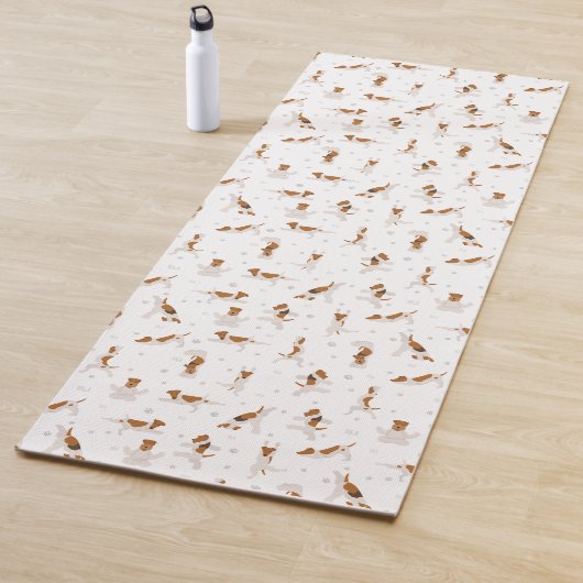 Engelse Fox Terrier yoga pose Yogamat (In situ)