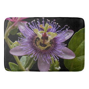 Enigmatic Beauty: de Paarse Passiebloem Badmat