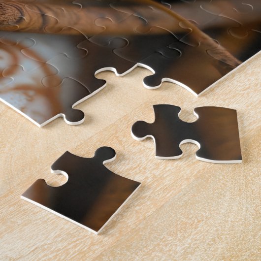 Enigmatische Bleke Schoonheid Kaneel Muse Legpuzzel (Zijkant)