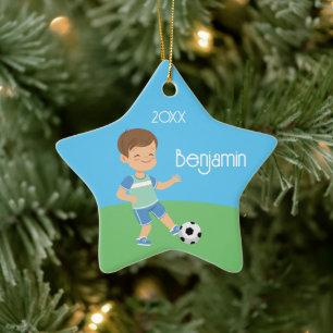 Enkelzijdig brunette jongen voetbal keramisch ornament