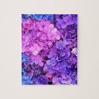 Enorme bosjes paarse en blauwe hydrangea legpuzzel