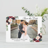 Enregistrer La Date Burgundy Blue Floral Carte pho (Debout devant)