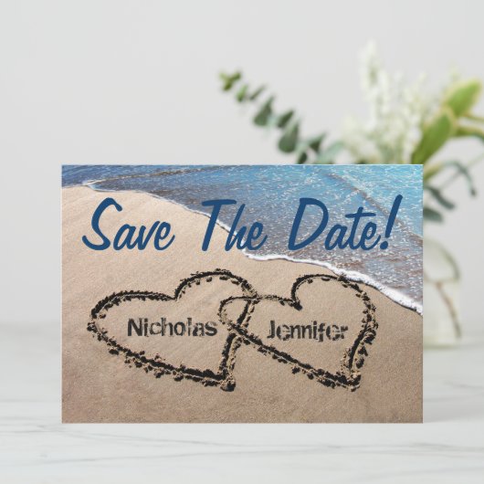 Enregistrer Les Coeurs De Date Dans Le Faire-part  (Debout devant)