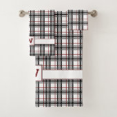 Ensemble blanc et rouge noir de serviette de plaid (En situation)