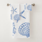 Ensemble bleu de serviette de salle de bains de (En situation)