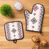 ENSEMBLE DE GANT DE CUISINE ET DE MANIQUE . (De haut en bas)