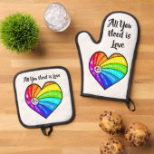 Ensemble De Gant De Cuisine Et De Manique All You Need is Love (De haut en bas)