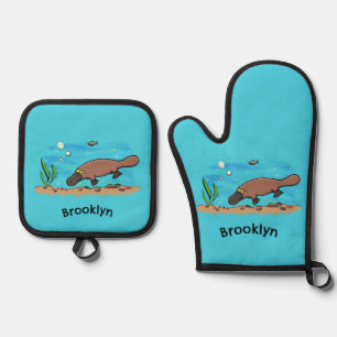 Ensemble De Gant De Cuisine Et De Manique Caricature de natation de Cute platypus