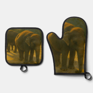 Ensemble De Gant De Cuisine Et De Manique Compagnons d'or - Trio d'éléphants à lumière chaud