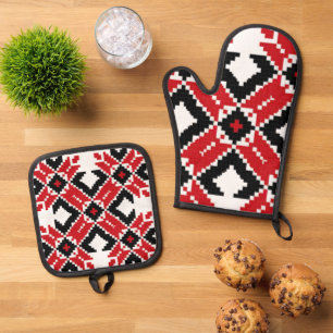 Ensemble De Gant De Cuisine Et De Manique Europe de l'Est Motif, folklore traditionnel, folk
