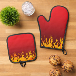 Ensemble De Gant De Cuisine Et De Manique Flammes amusantes sur fond dégradé noir et rouge