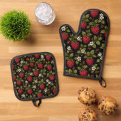 Ensemble De Gant De Cuisine Et De Manique Framboises (De haut en bas)