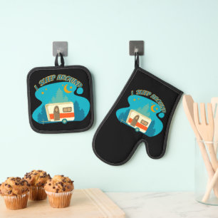 Ensemble De Gant De Cuisine Et De Manique Je Dors Autour Du Camper Van Camper Explorer Campi
