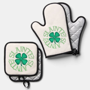 Ensemble De Gant De Cuisine Et De Manique Mitaines de four en quilt argenté Slainte pot hold