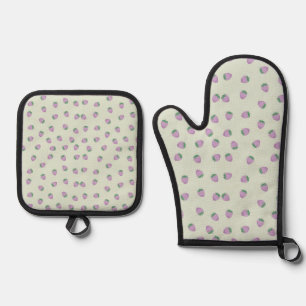 Ensemble De Gant De Cuisine Et De Manique Motif de fraises pourpres
