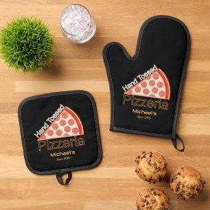 Ensemble De Gant De Cuisine Et De Manique pizza à la main de la famille pizzeria