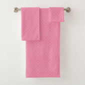 Ensemble de serviettes à carreaux roses exposé sur (En situation)