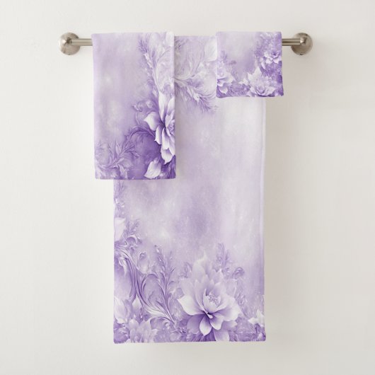 Ensemble de serviettes aux fleurs blanches violett (En situation)