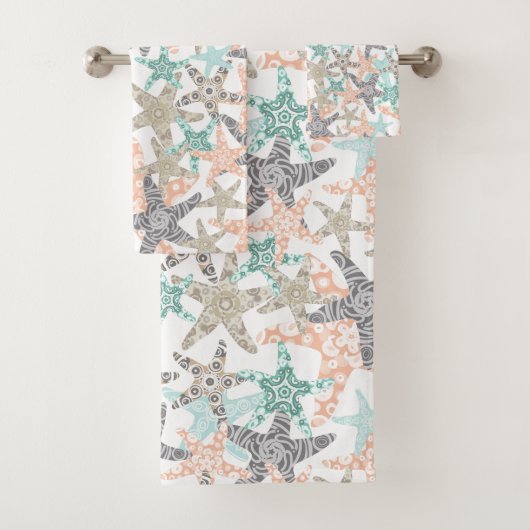 Ensemble de serviettes de bain à motif sans coutur (En situation)
