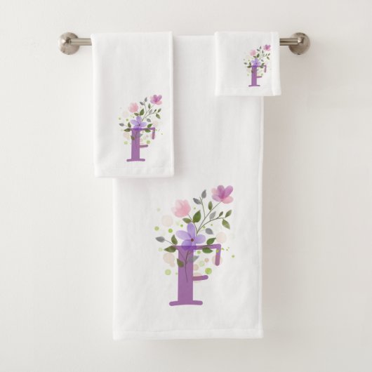 Ensemble de serviettes de bain avec lettre initial (En situation)