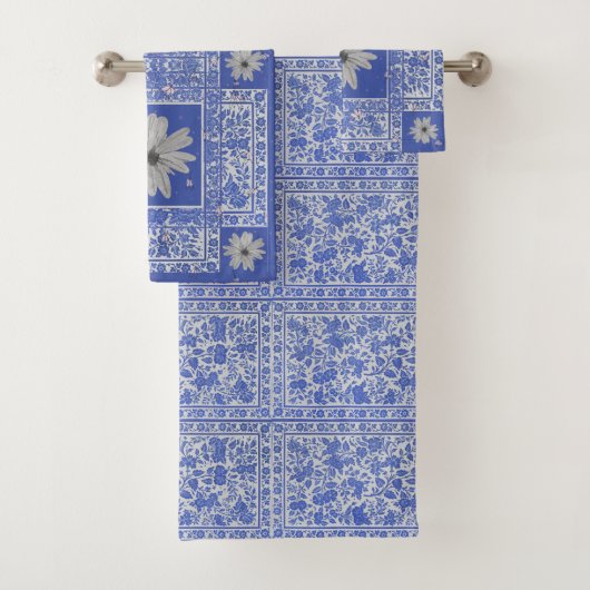 Ensemble de serviettes de bain bleu gris floral (En situation)